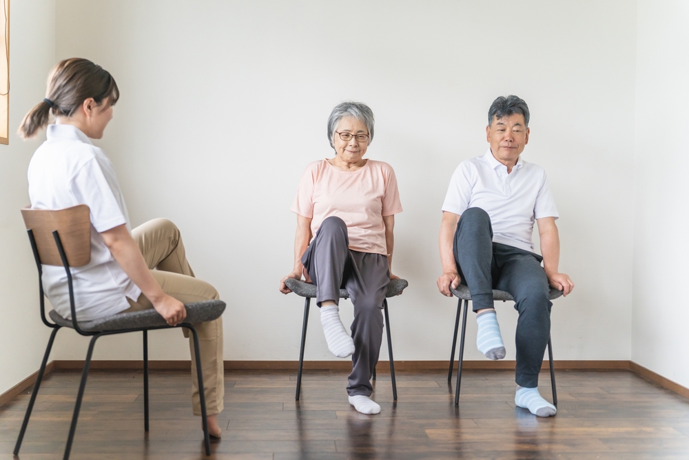 Exercices sur chaise pour seniors : rester en forme en douceur